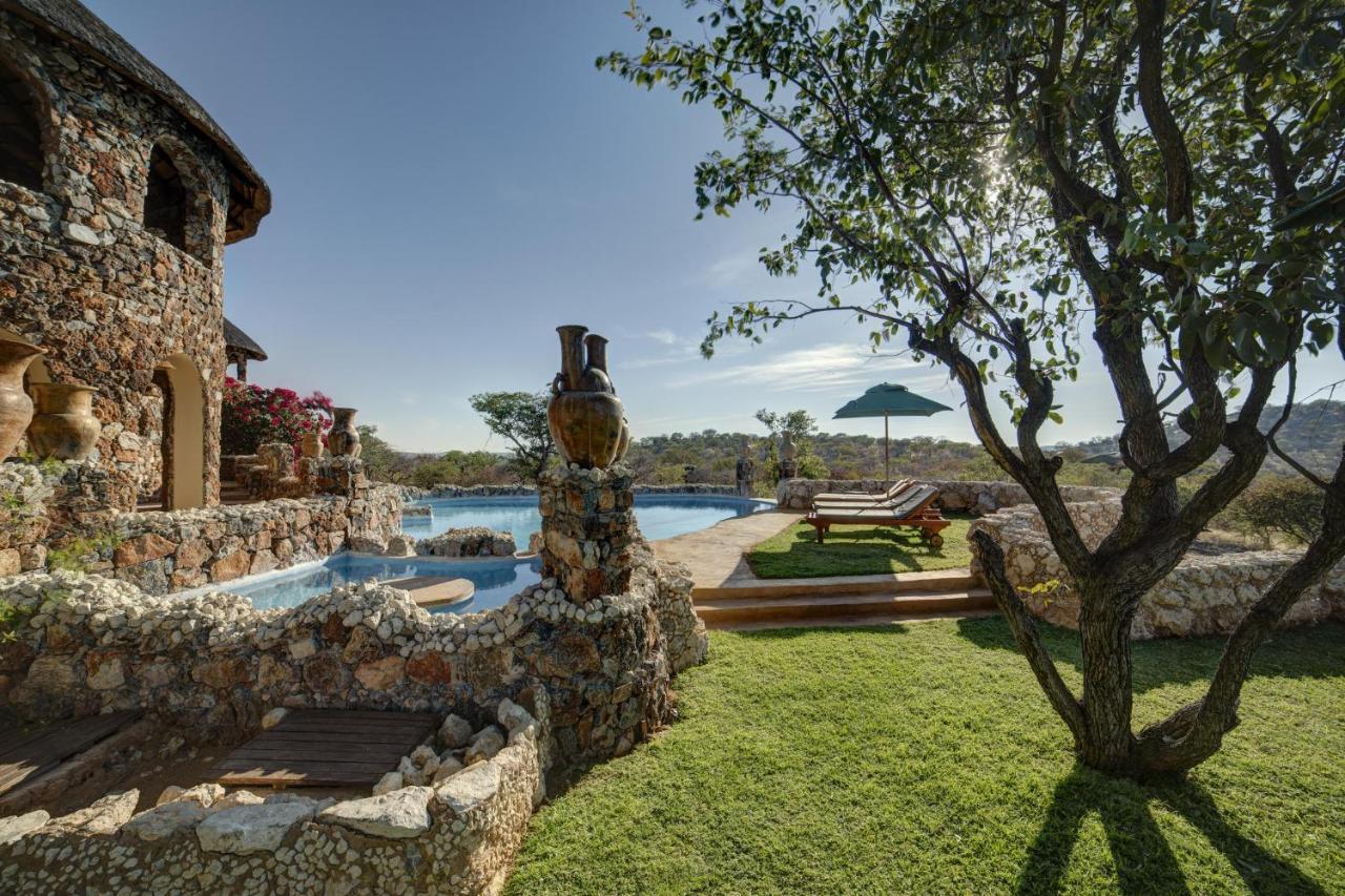 Eagle Tented Lodge & Spa Okaukuejo Bagian luar foto