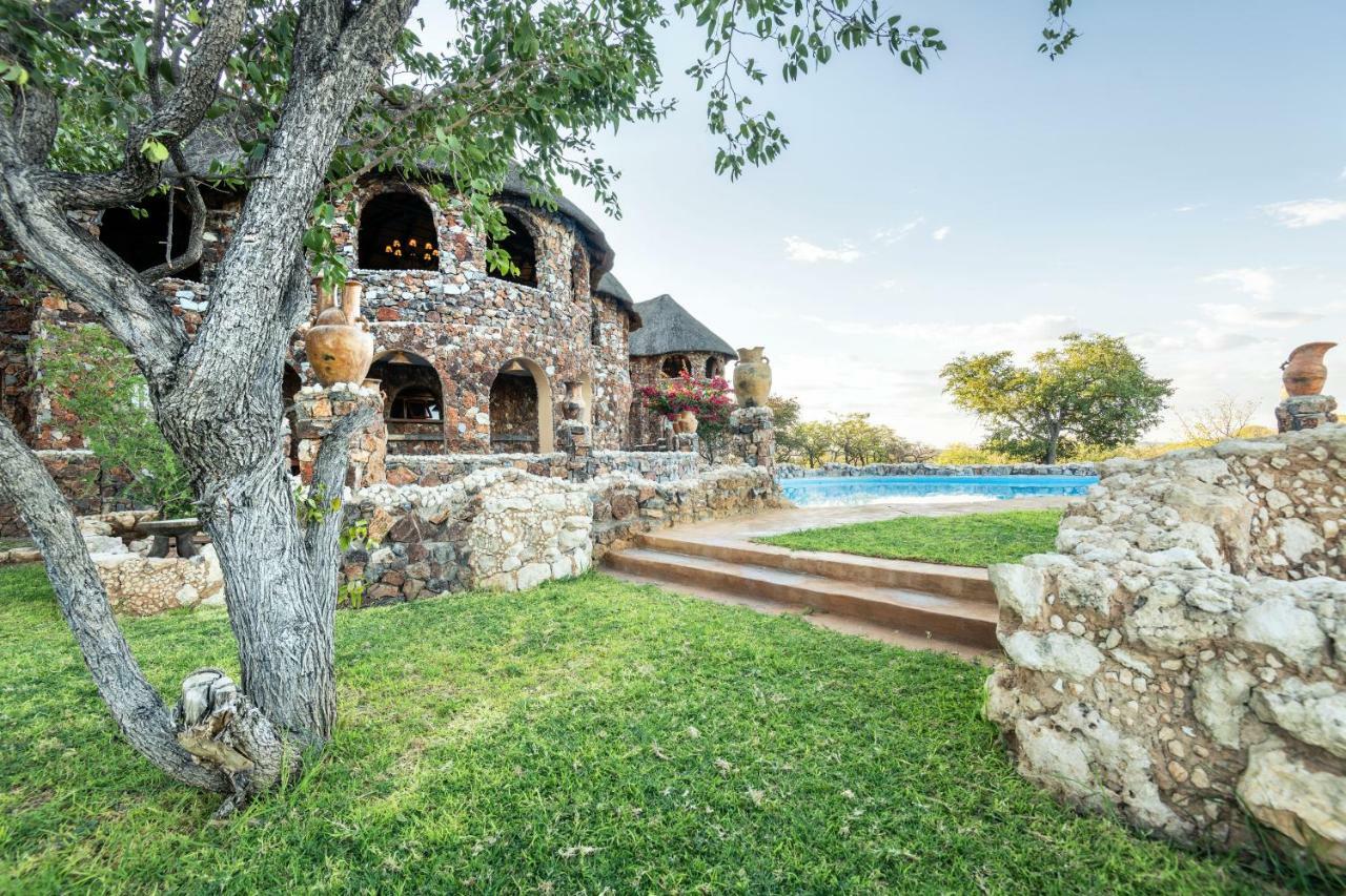 Eagle Tented Lodge & Spa Okaukuejo Bagian luar foto