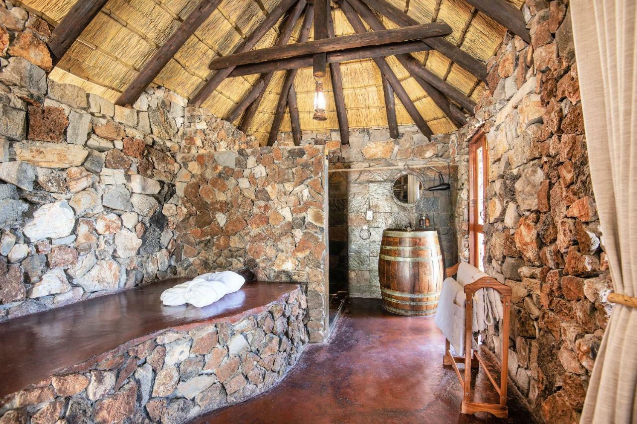 Eagle Tented Lodge & Spa Okaukuejo Bagian luar foto