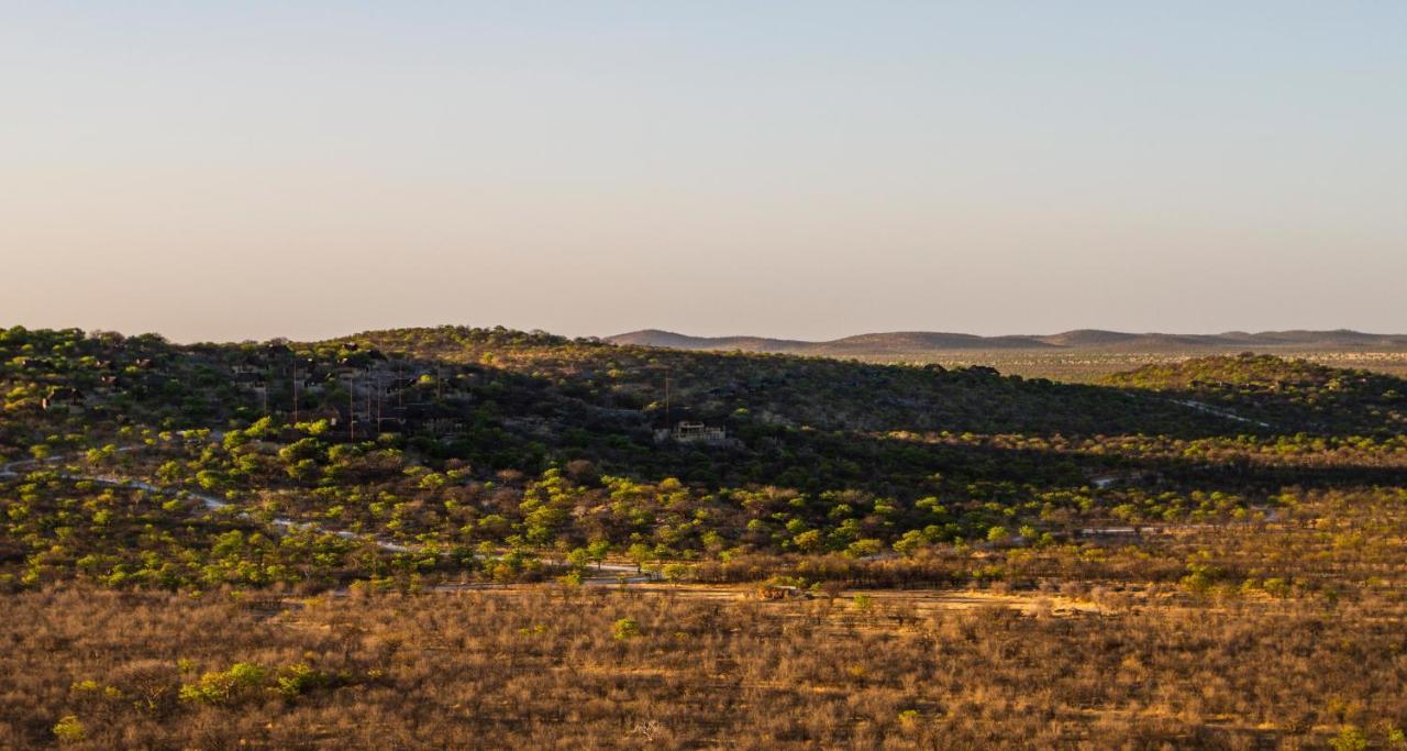 Eagle Tented Lodge & Spa Okaukuejo Bagian luar foto